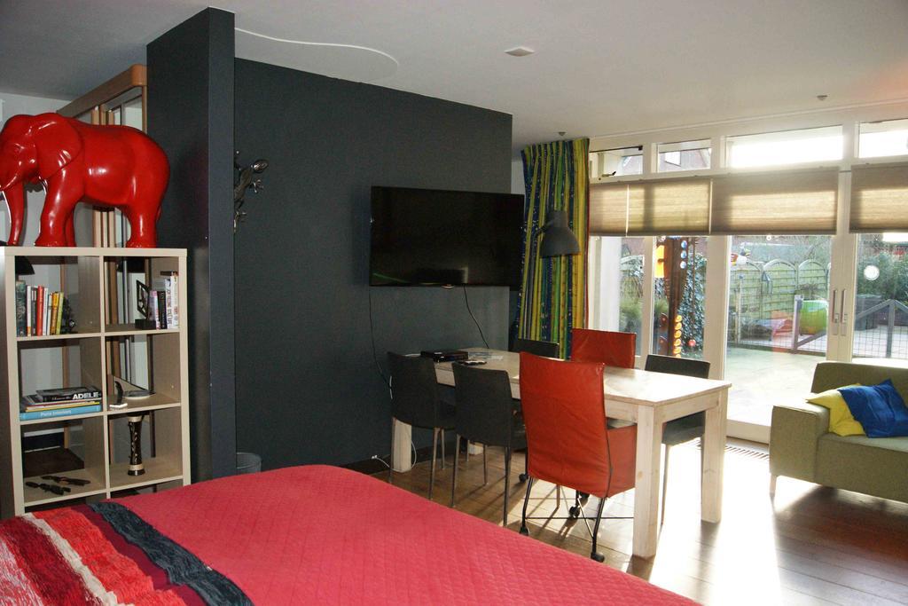 Bed&Breakfast Maasland Номер фото